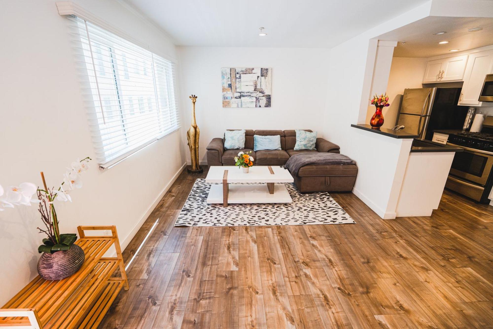 Appartement Stylish One Bedroom In Hollywood Koreatown Area With Parking *